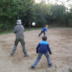 Vlčí přespání na boudě s výletem do Afriky