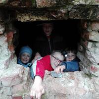 Sršní výprava do jeskyní