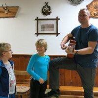 Výprava na Hůrky a přespání v myslivecké chatě