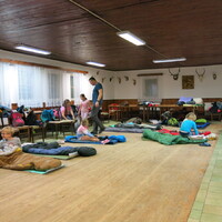 Výprava na Hůrky a přespání v myslivecké chatě