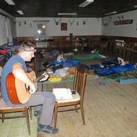 Výprava na Hůrky a přespání v myslivecké chatě