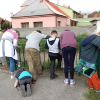 Květnová oddílovka