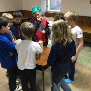 Fotky z družinových schůzek Lišek