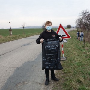 Šlapaničtí junáci uklízí Česko