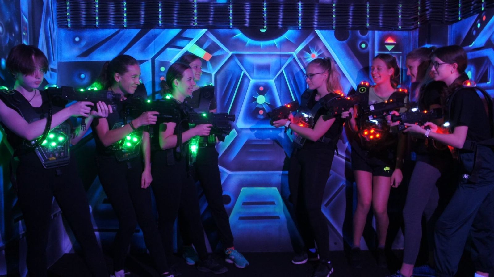 Veverčí lasergame a přespání na Boudě