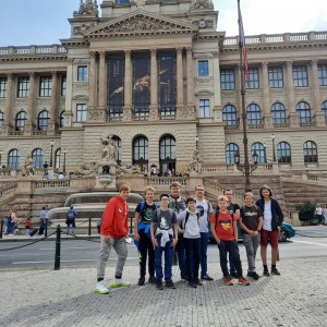 Vlčí přespání na Boudě a výprava do Prahy