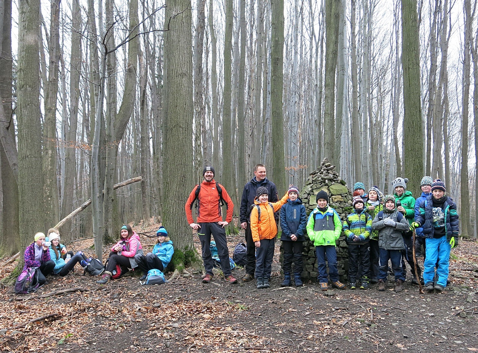 Výprava Kocourů a Lišek k jeskyni (18.12.2021)