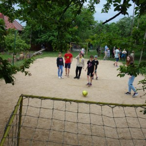 Květnová oddílovka