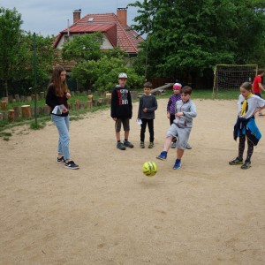 Květnová oddílovka