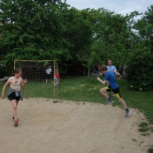 Květnová oddílovka