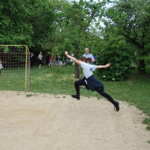 Květnová oddílovka