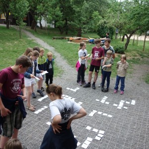 Květnová oddílovka