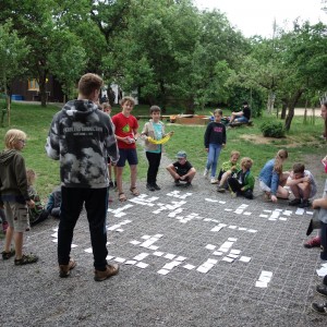 Květnová oddílovka