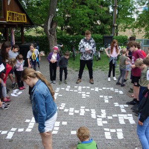 Květnová oddílovka