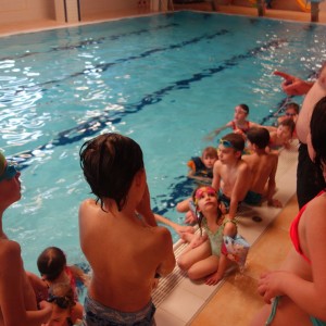 Březnová oddílovka v bazéně