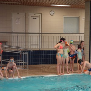 Březnová oddílovka v bazéně