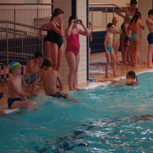 Březnová oddílovka v bazéně