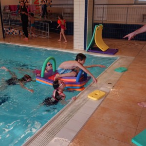 Březnová oddílovka v bazéně