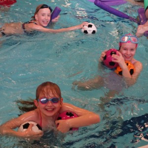 Březnová oddílovka v bazéně