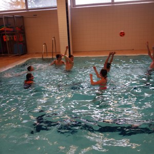 Březnová oddílovka v bazéně