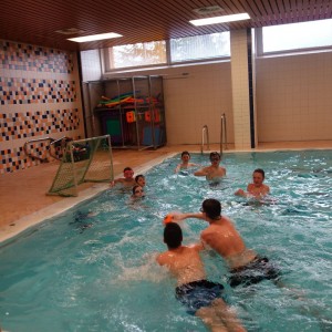 Březnová oddílovka v bazéně