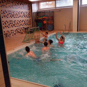 Březnová oddílovka v bazéně