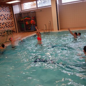 Březnová oddílovka v bazéně