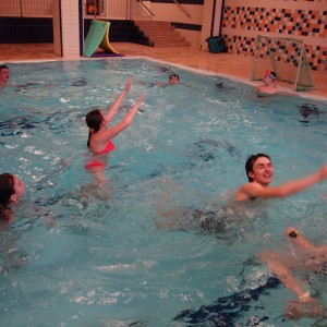 Březnová oddílovka v bazéně