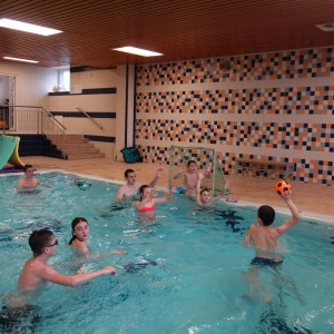 Březnová oddílovka v bazéně