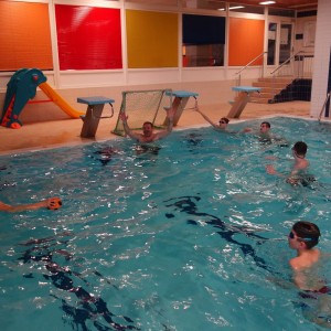 Březnová oddílovka v bazéně