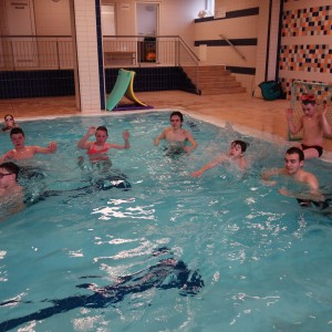 Březnová oddílovka v bazéně