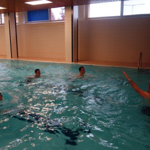 Březnová oddílovka v bazéně