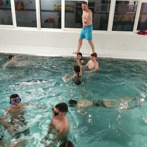 Liščí a Kocouří oddílovka na bazéně