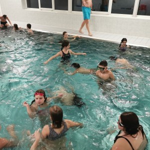 Liščí a Kocouří oddílovka na bazéně