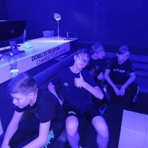 Tradiční Sršní laser game