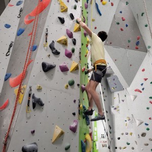 Sršní výprava na lezeckou stěnu do Kuřimi