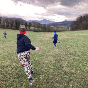 Úklid Hukvald a Vítání jara za zvuku rally