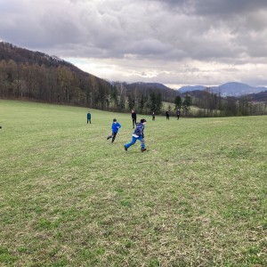 Úklid Hukvald a Vítání jara za zvuku rally