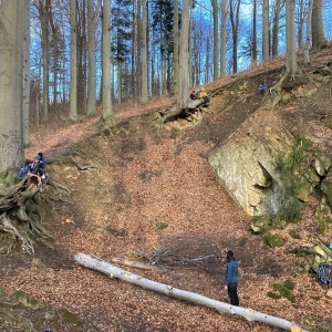 Úklid Hukvald a Vítání jara za zvuku rally