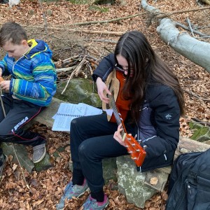 Úklid Hukvald a Vítání jara za zvuku rally