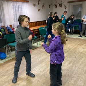 Úklid Hukvald a Vítání jara za zvuku rally