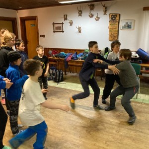 Úklid Hukvald a Vítání jara za zvuku rally