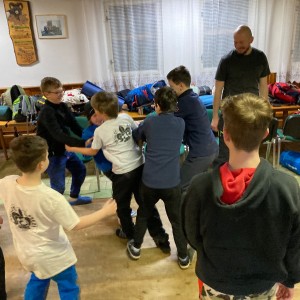 Úklid Hukvald a Vítání jara za zvuku rally