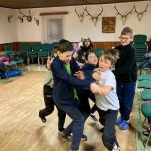 Úklid Hukvald a Vítání jara za zvuku rally