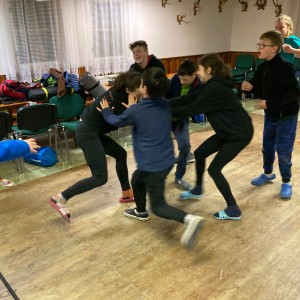 Úklid Hukvald a Vítání jara za zvuku rally