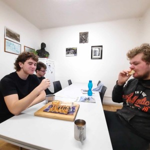 Vlčí dobrovolnická akce na Hůrce