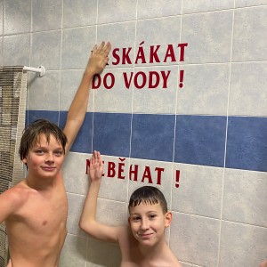 Listopadová oddílovka na bazéně