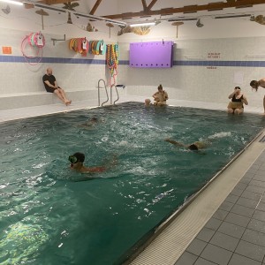 Listopadová oddílovka na bazéně