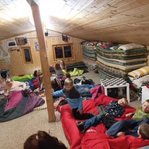 Přespávačka Jestřábů