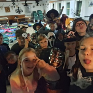 Halloweenská přespávačka Sokolů a Pand